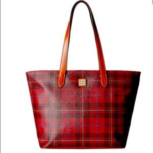 “NWT”Dooney and Bourke Tartan large zipper shopper